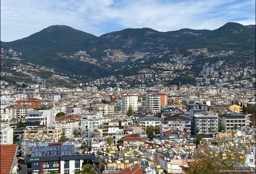 Аланья в ноябре. Пещера Дамлаташ. Красная башня. Судоверфь Терсане.