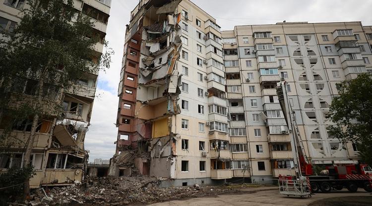 Страховые компании Сбера урегулируют убытки жителей разрушенного дома в Белгороде
