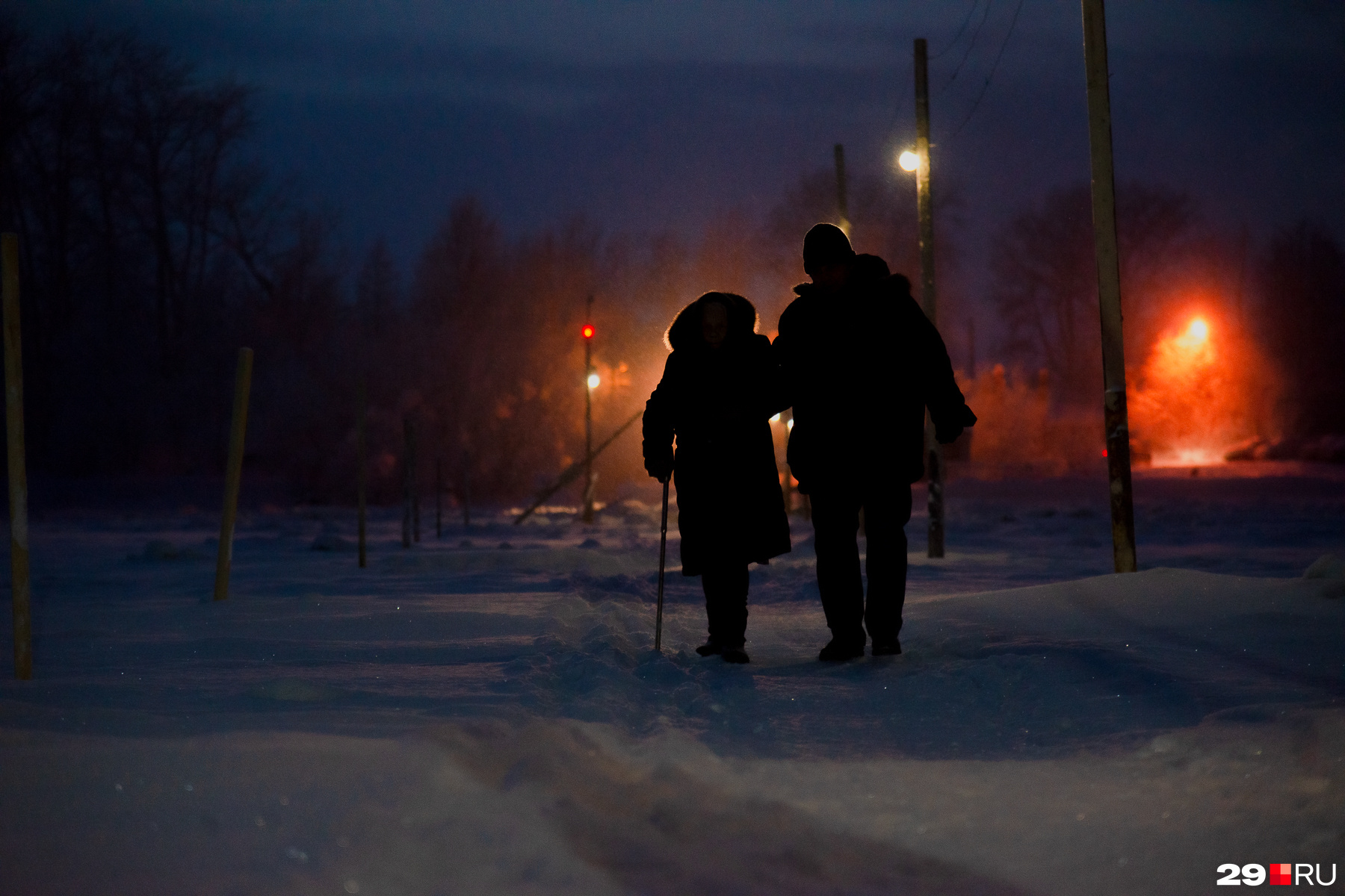 Температура ночью вторник. Зима. Теплая зима. Зимний Архангельск. Ночь зима снег одиночество.