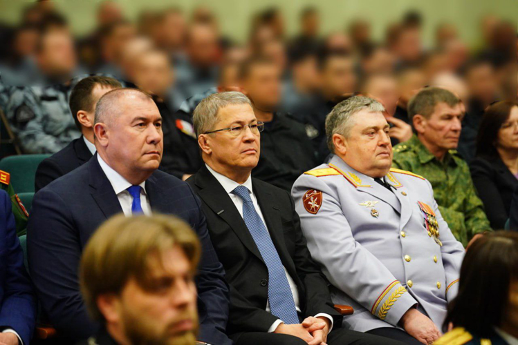 В Башкортостане прошло торжественное мероприятие ко Дню войск национальной гвардии Российской Федерации