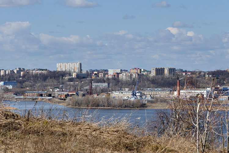 Самым, пожалуй, крупным комплексным проектом в Зеленодольском районе является свияжский ММЛЦ, мастер-план которого включает 5 тыс. га земель. А там предполагается 1 млн кв. м жилья, мост через Волгу, перевалка грузов, переработка газа и т. д.