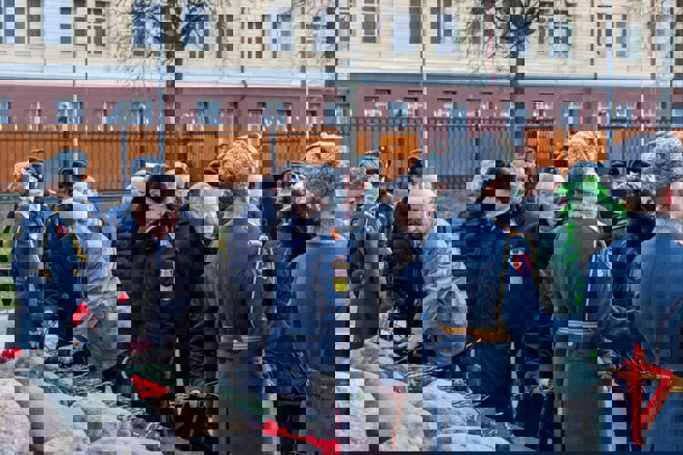 Герой России генерал армии Виктор Золотов вручил государственные и ведомственные награды ветеранам Росгвардии