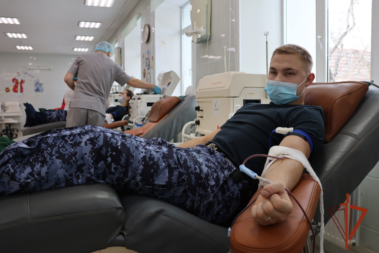 Донорская акция Росгвардии «От сердца к сердцу» стартовала в Иркутской области
