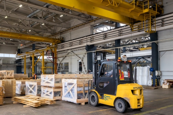 Ирек Файзуллин отметил работу по замене лифтов в Нижегородской области