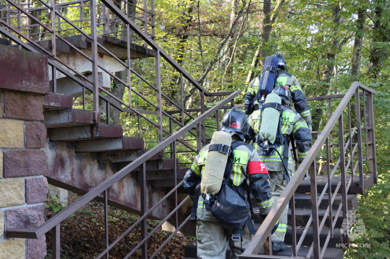 Огнеборцы Адыгеи покоряют высотки