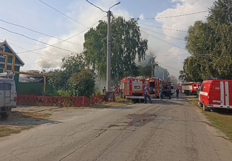 Маленькая сызрань. Пожар в Сызрани сейчас. Сводки о пожарах в Сызрани за 6 декабря 2022 года.. Что горит в Сызрани сейчас.