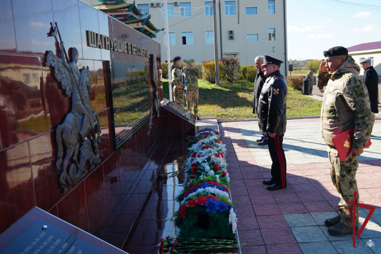 В Бурятии наградили лучших бойцов ОМОН «Кречет» Росгвардии 