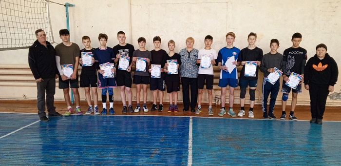 В Усть-Коксе прошло районное первенство по волейболу среди школьников