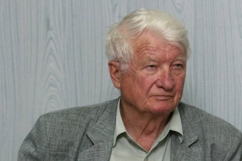 Станислав Ус