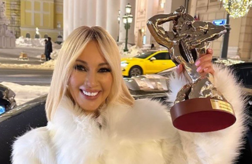 Телеведущая Лера Кудрявцева получила премию ТЭФИ