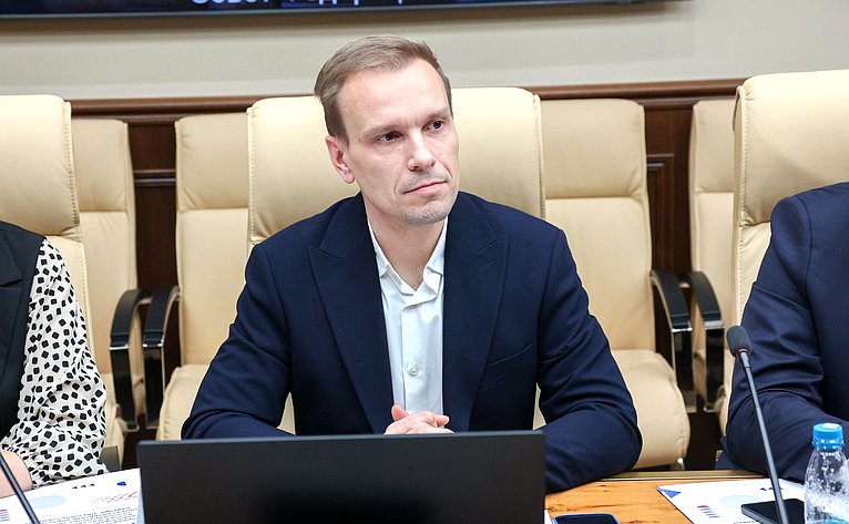 Совещание «Образовательный подход «Обучение служением»: проблемы и перспективы развития»