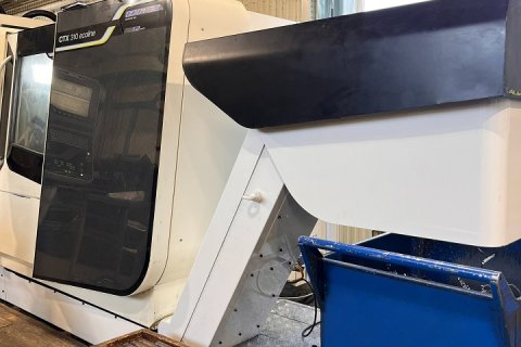 На Краснокамском ремонтно-механическом заводе изготовили конвейер для стружки к токарно-фрезерному станку DMG