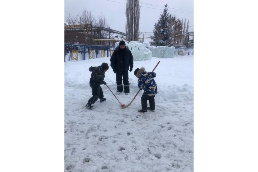 Зимние забавы для детей на улице. Конкурс зимние забавы. Зимние забавы памятники. Зимние забавы картинки для детей.