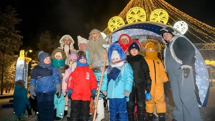 Сказка ноябрьск. Ямал Ноябрьск. Новогодние развлечения. Новогодние гуляния. Новогодние каникулы.