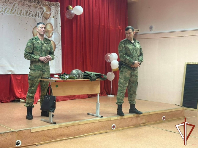 Росгвардейцы в Свердловской области приняли участие в ряде мероприятий для молодежи