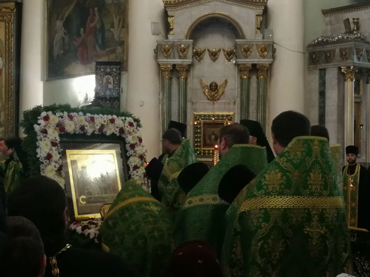 Крест Знаменского собора Курск