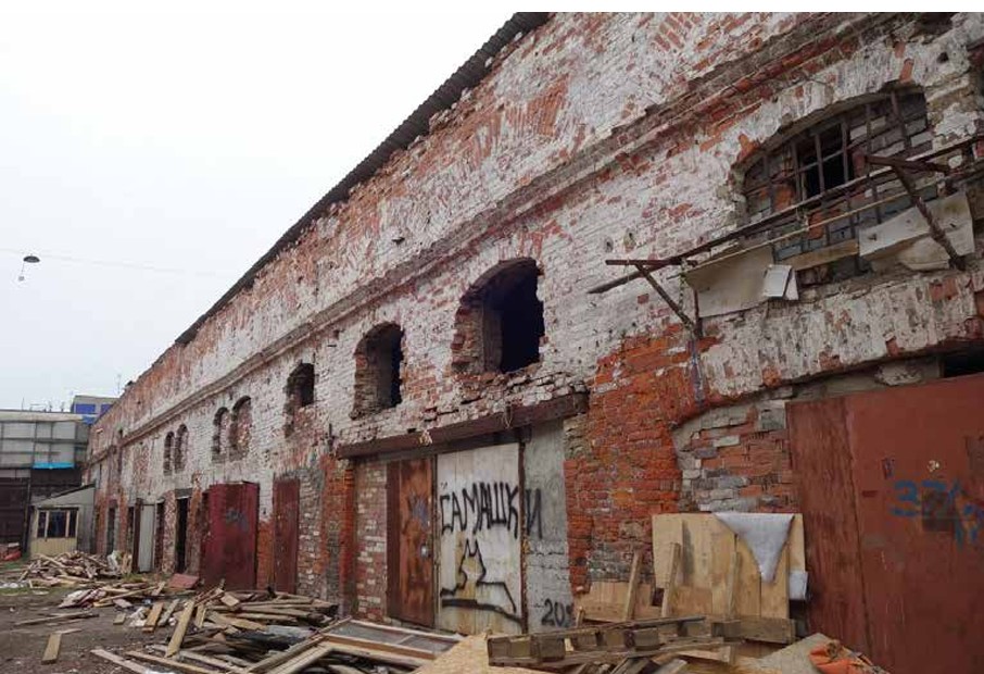 Фасад 37-го&nbsp;корпуса Апраксина двора