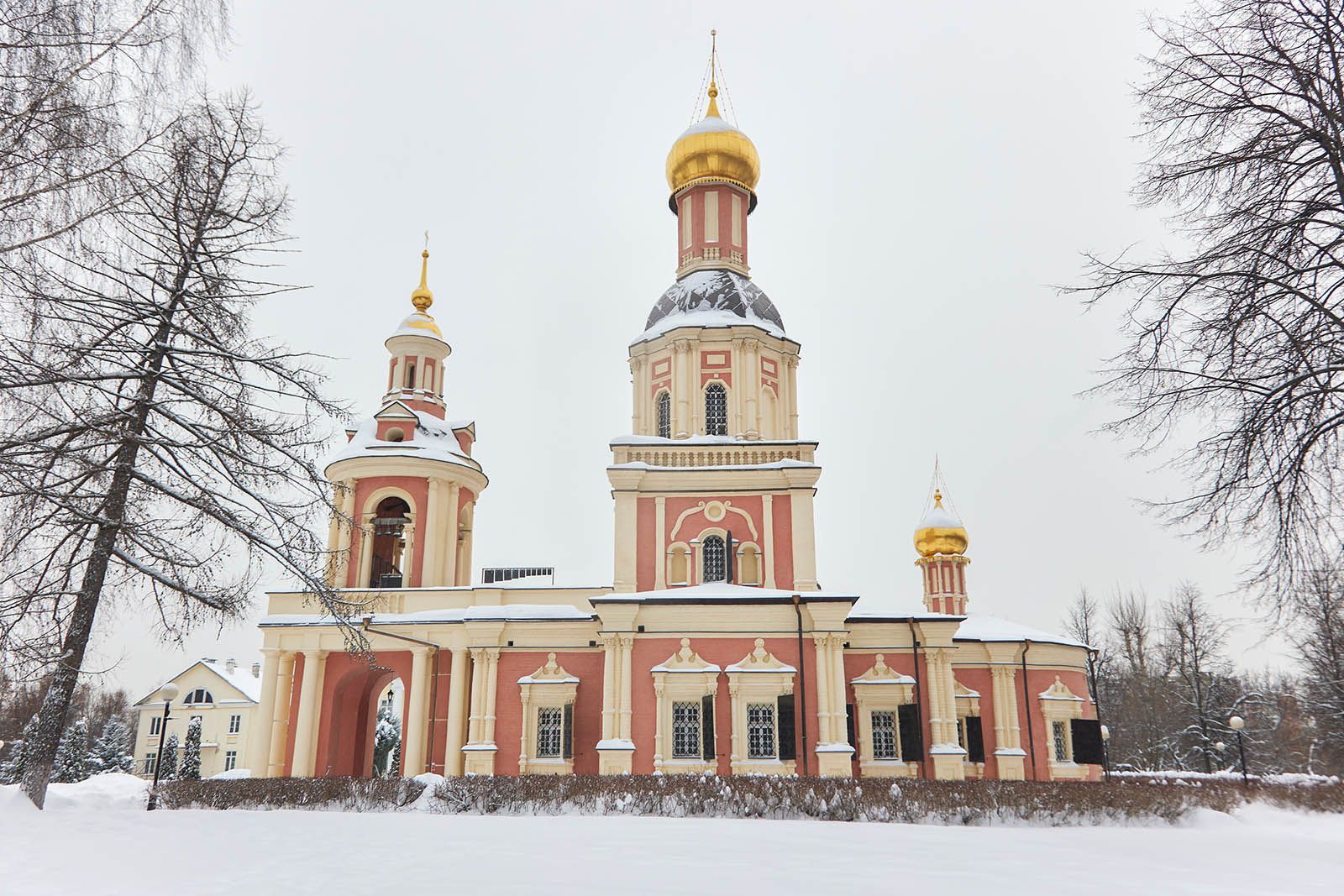 В усадьбе Свиблово завершена реставрация храма Живоначальной Троицы