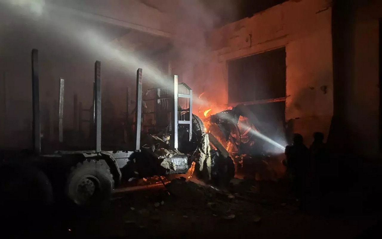 Последствия российского удара по инфраструктуре противника.