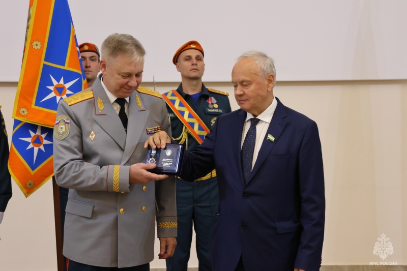 Прощание со Знаменем