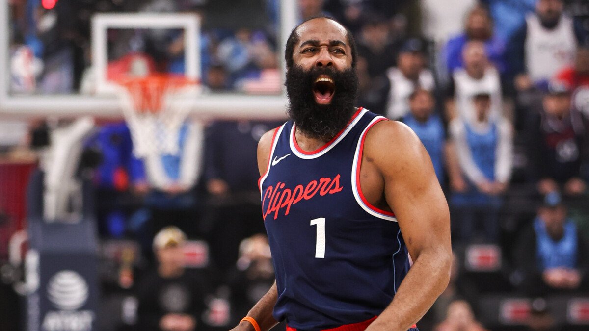 Джеймс Харден обошел Шакила О'Нила и стал девятым среди лучших бомбардиров в истории НБА