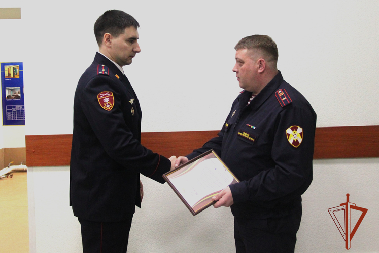 В Новосибирске Железнодорожный отдел вневедомственной охраны Росгвардии отметил 65-летие со дня образования 