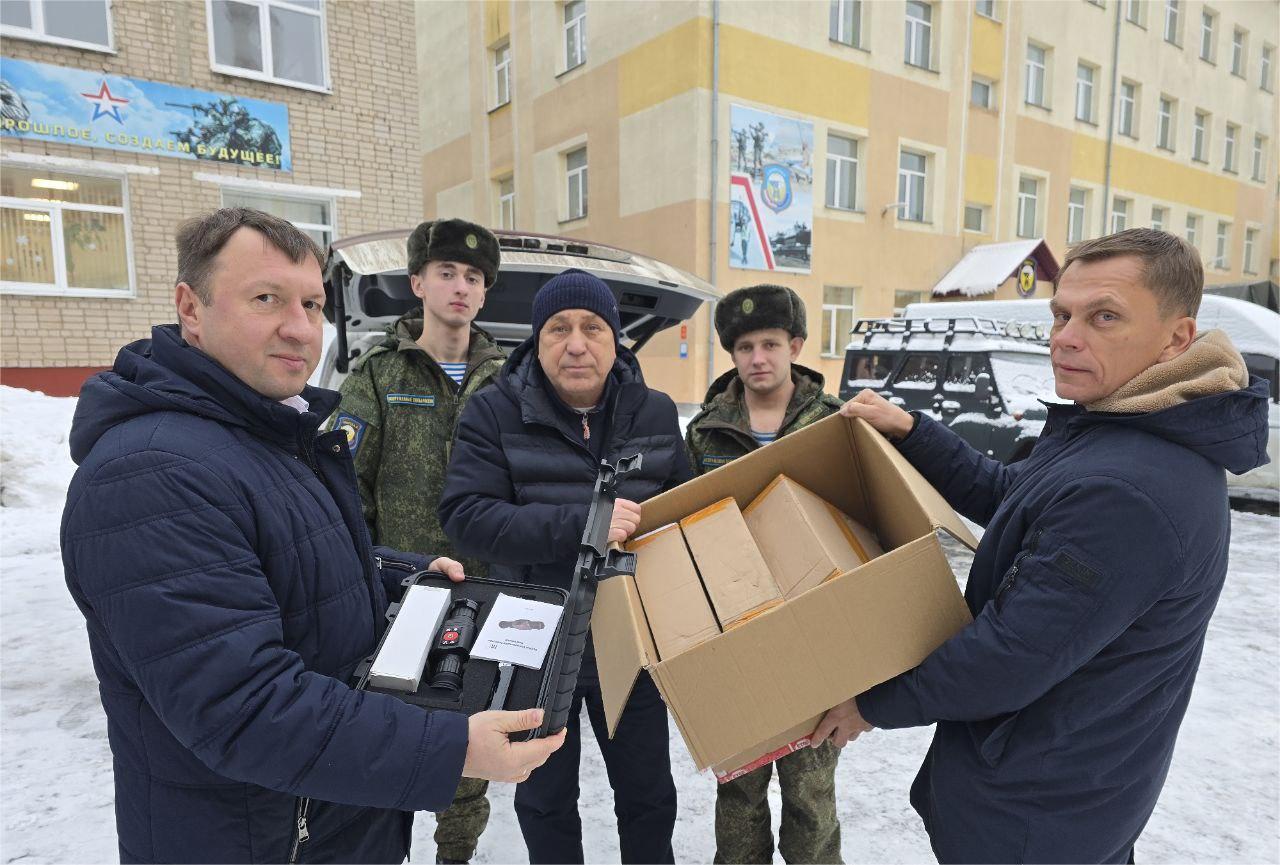 Новогодний подарок – в зону СВО! 