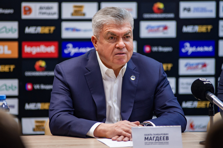 Пока «Челны» содержатся из городского бюджета (на фото — Наиль Магдеев)