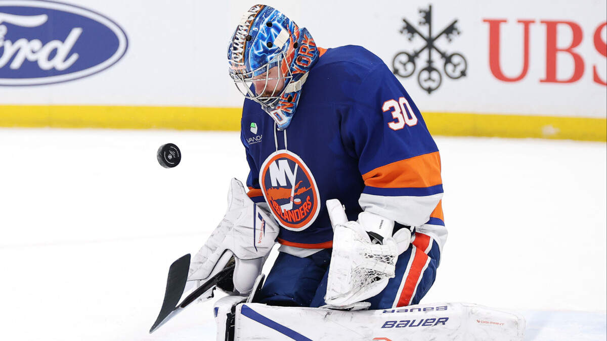 «Нью‑Йорк Айлендерс» уступил «Нэшвиллу» в матче НХЛ, Сорокин отразил 38 бросков