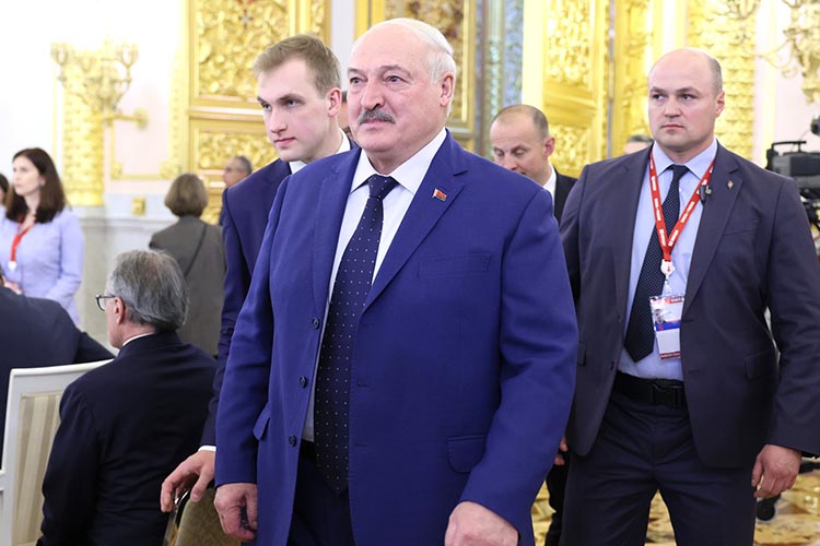 Лукашенко совершенно не скрывает своих намерений стать главным посредником при Трампе по урегулированию украинского конфликта вместо Турции