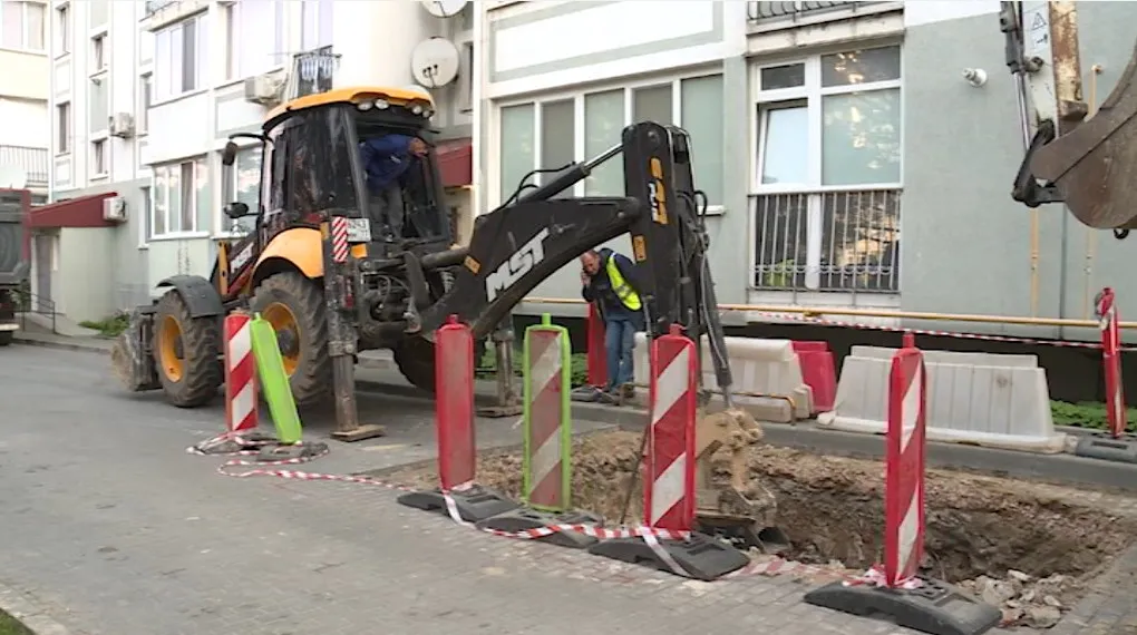В Севастополе завершается реконструкция водовода между 7 и 20 водоузлами></div><div class=