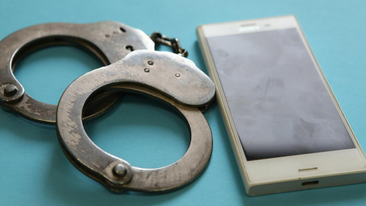 Студенческий дуэт помощников телефонных аферистов задержали сотрудники полиции в Удмуртии 