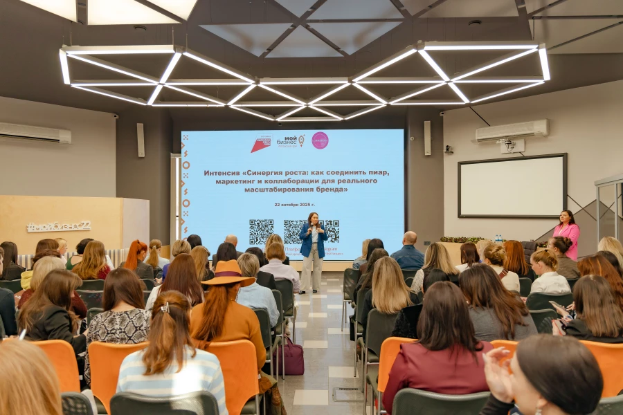 Лекция от Максима Андреева и Дарьи Буйникцой