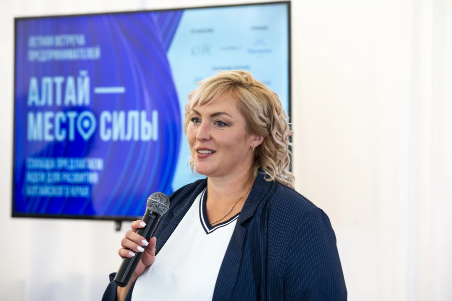 Светлана Сапожникова.