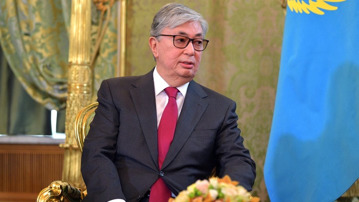 Президент Казахстана отказался вставать под ядерный зонтик России и Белоруссии