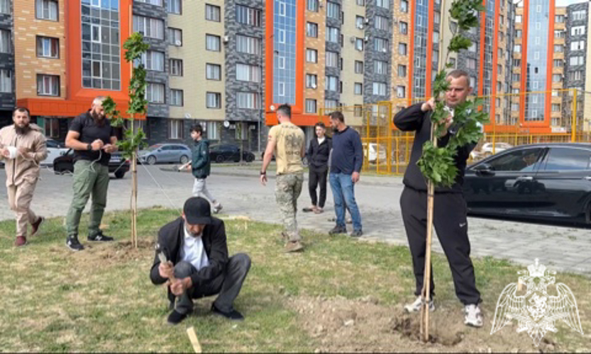 Росгвардейцы стали участниками экологического субботника в Грозном 