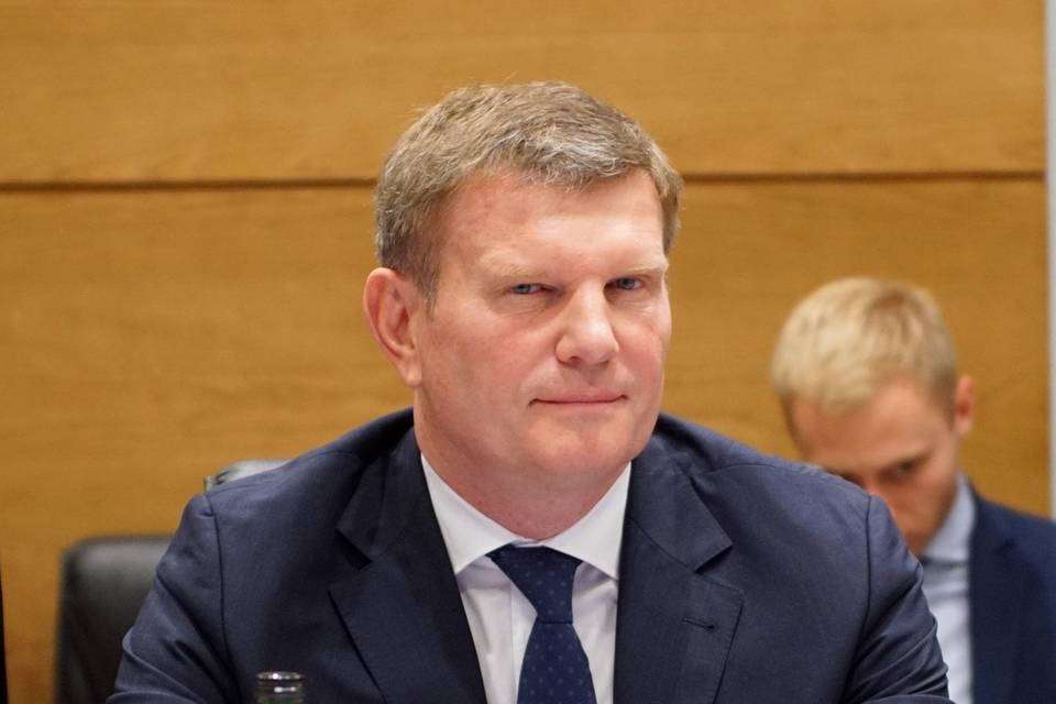 Волгоградский депутат Олег Савченко досрочно уходит из Госдумы