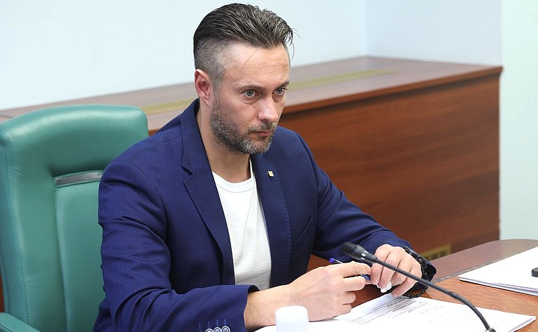 Совещание Комитета Совета Федерации по федеративному устройству, региональной политике, МСУ и делам Севера на тему «Актуальные проблемы проведения общих собраний собственников помещений в многоквартирных домах с использованием информационных систем»