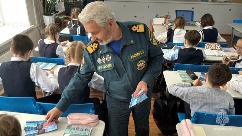 Тюменским школьникам - о правилах безопасности вблизи водоемов