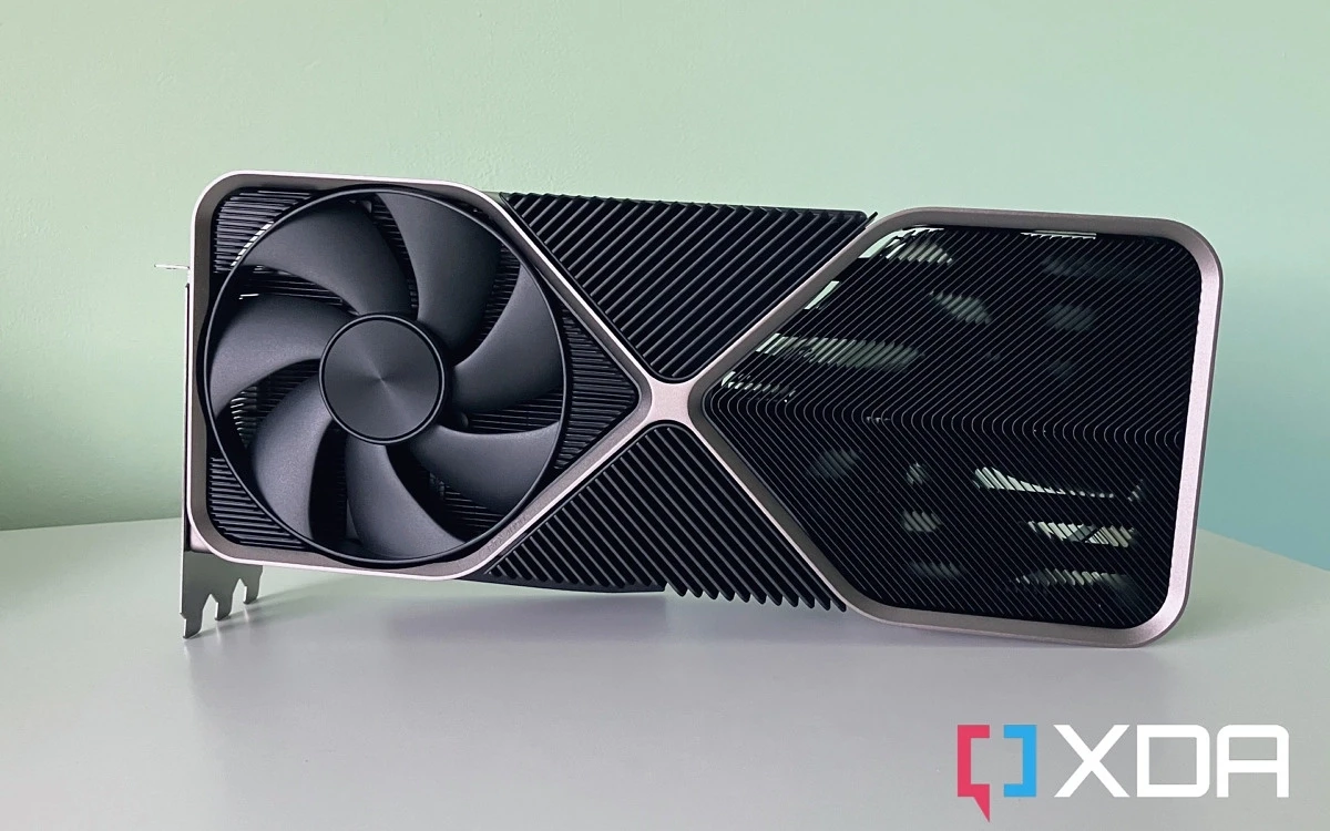 Nvidia rtx 4090 founders edition. RTX 4090 founders Edition. RTX 4090 Phantom. RTX 4090 огромная. RTX 4090 В корпусе.