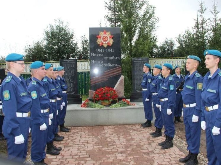 В Ишимбайском районе открыли мемориал в память о погибших войнах ВОВ и боевых действий