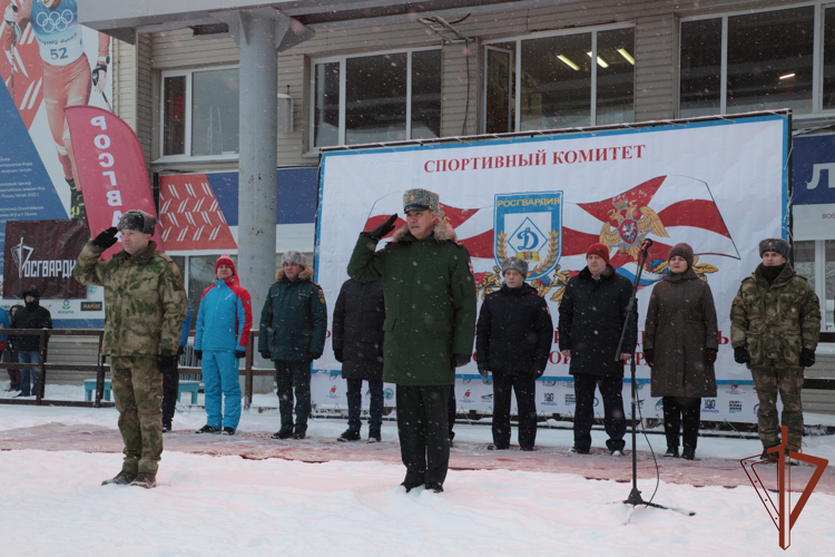 Открытие чемпионатов Росгвардии по лыжным гонкам и служебному двоеборью прошло в Сыктывкаре