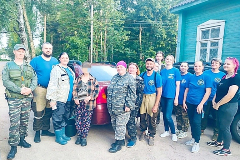 Урааа!!! НЖ!!!: в Тверской области поисковики рассказали, как ночью и днем искали в лесу пропавшую женщину