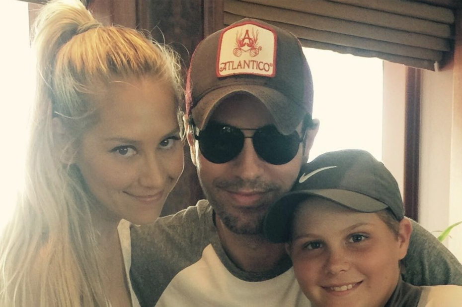 Анна Курникова и Энрике Иглесиас с сыном