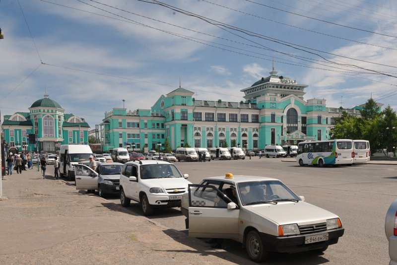 Омск регион. ЖД мост через вокзал Омск. ЖД вокзал мечты. Мост через Омь в Омске новый. Железнодорожный мост через Омь в Омске.