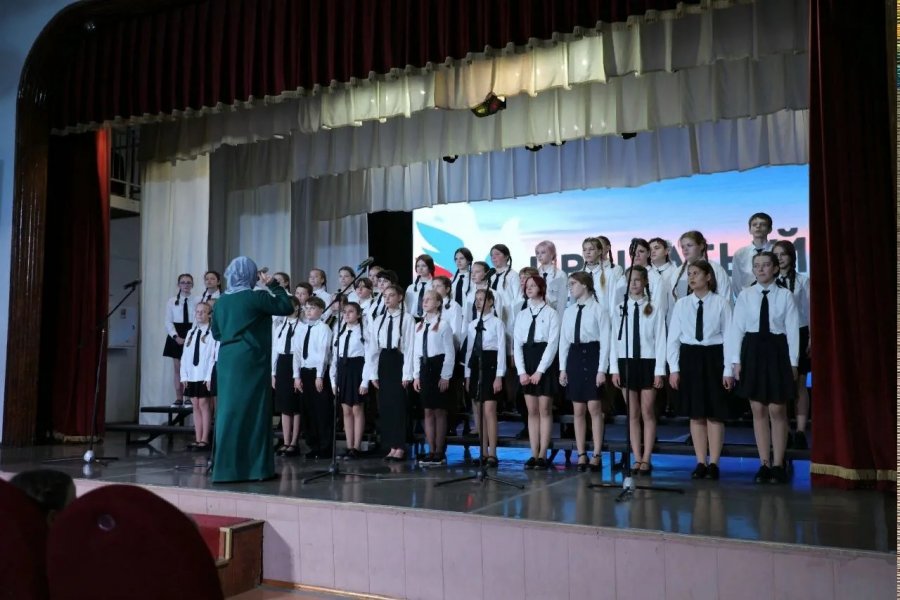 Фестиваль-конкурс Крылатый ветер проходит в Севастополе 
