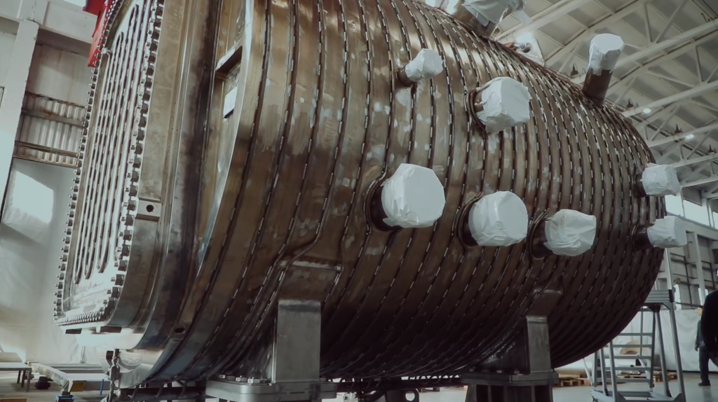 Из Брянска во Францию прибыла уникальная вакуумная камера для ядерного реактора