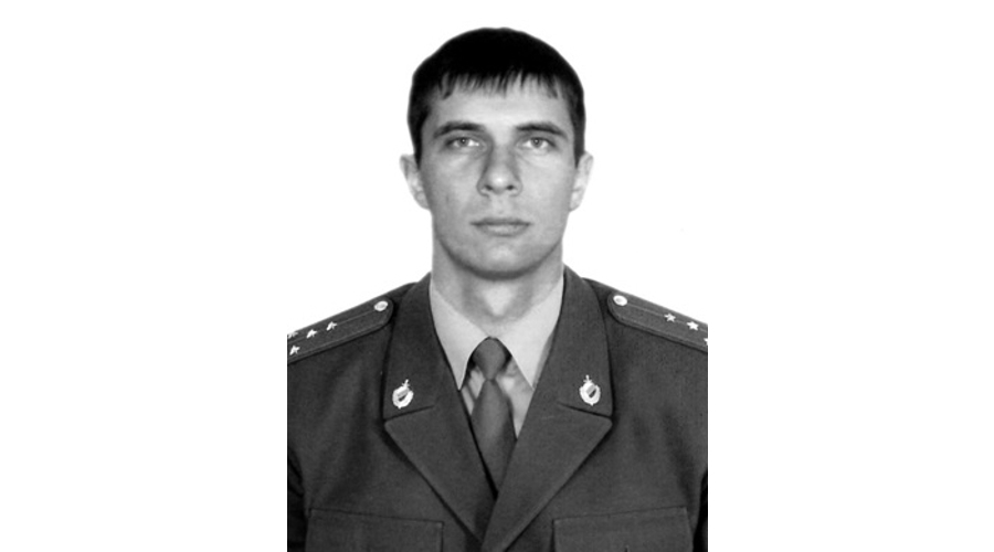 Сотрудники хабаровского ОМОН почтили память капитана милиции Сергея Баскакова
