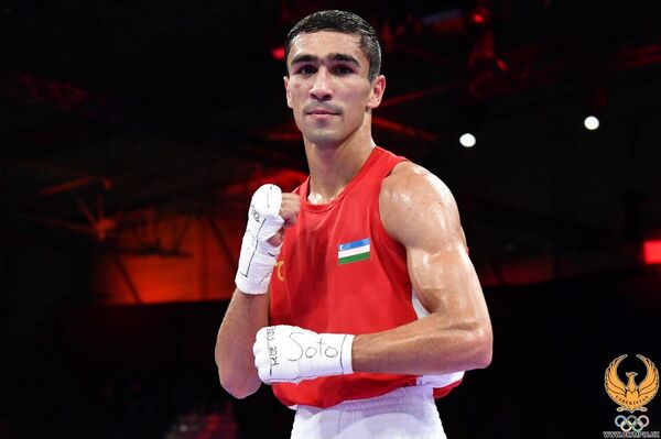 Представитель сборной Узбекистана по боксу Абдумалик Халоков (-57 кг) свой первый бой завершил с успехом. - Sputnik Узбекистан