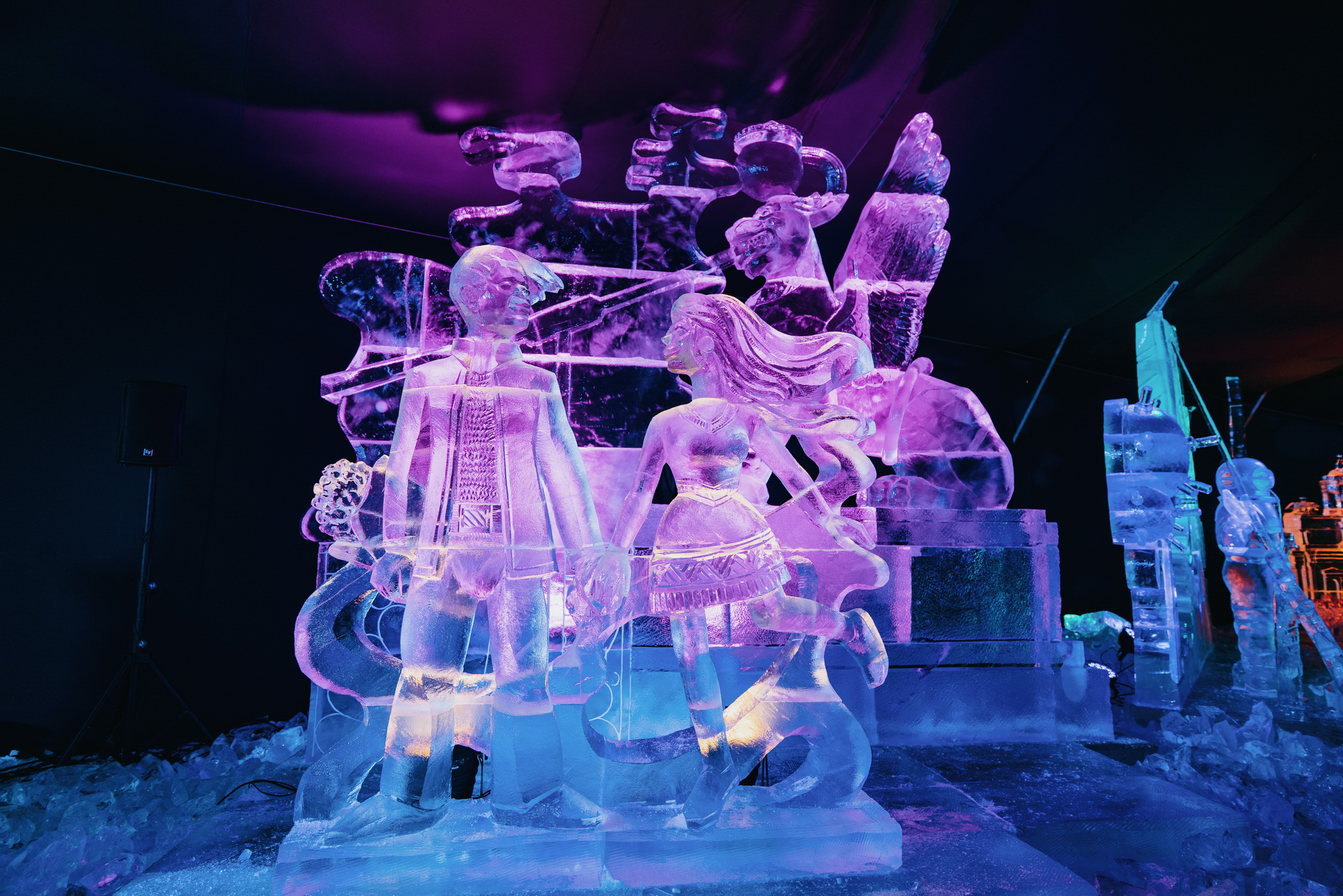 музеон. ледяной городок в уренгое. ледяные скульптуры в новосибирске 2023. ледяные скульптуры на вднх 2024. томск ледяные скульптуры 2022.